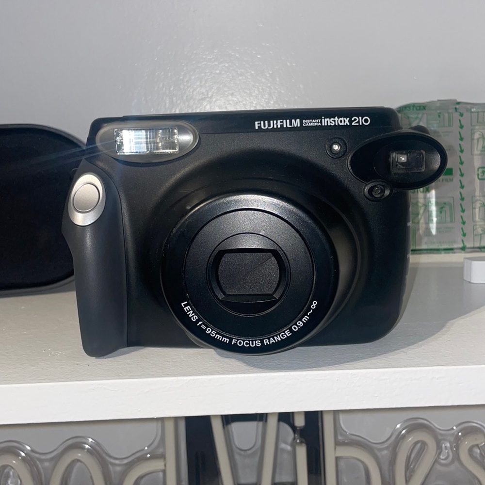 FUJIFILM instant camera instax 210